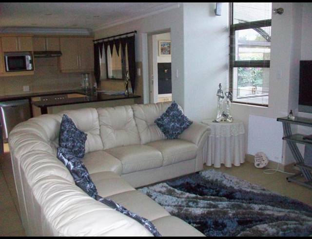 3 BEDROOM HOUSE FOR SALE IN HARTENBOS LANDGOED